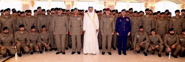 وزير الدفاع بالإنابة للضباط الجدد: بذل الجهد ووضع مصلحة الوطن نصب أعينكم