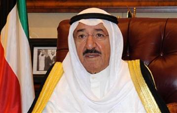 سمو الأمير يعزي رئيس لبنان بوفاة مواطن جراء الحرائق