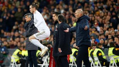 زيدان يحث جماهير ريال مدريد على مساندة غاريث بيل مرة أخرى