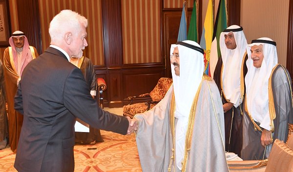 سمو الأمير يتسلم أوراق اعتماد السفراء الجدد