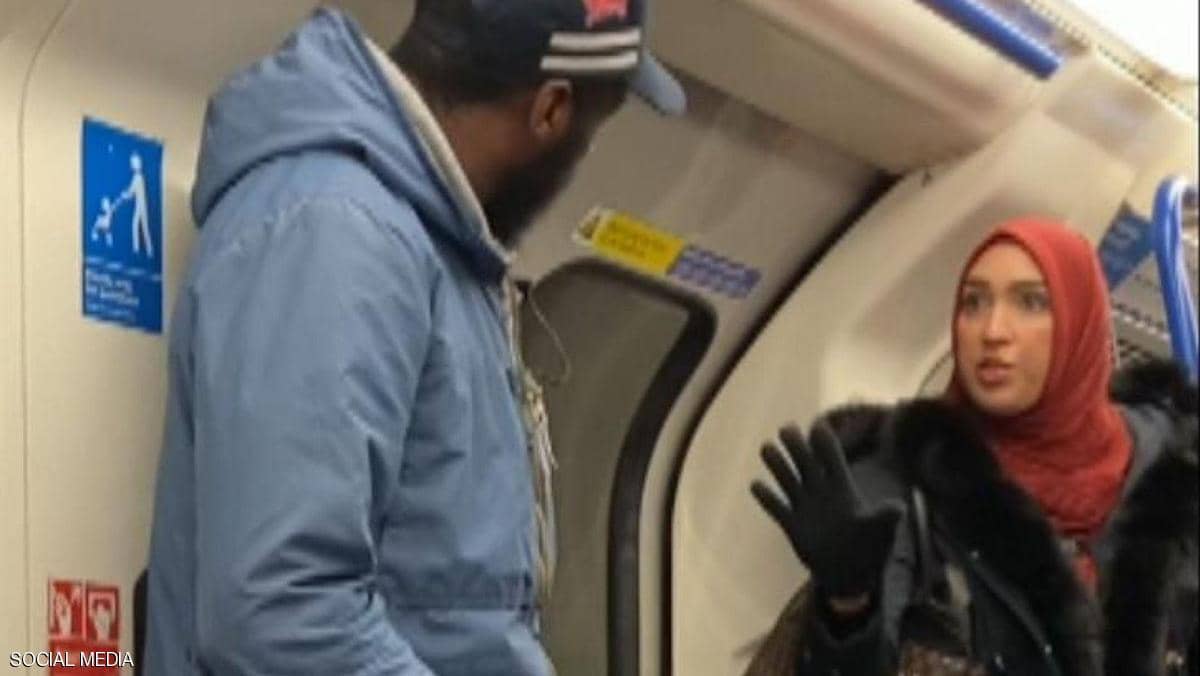 فيديو| إشادات واسعة بمسلمة تصدت لإساءات ضد يهودي