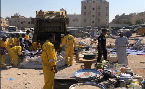 البلدية والداخلية يداهمون الاسواق العشوائية في الجليب