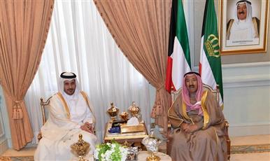 سمو الأمير يستقبل في الرياض رئيس مجلس الوزراء القطري