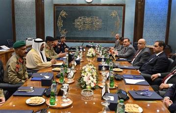 وزير الدفاع يبحث مع نظيره العراقي المواضيع ذات الاهتمام المشترك