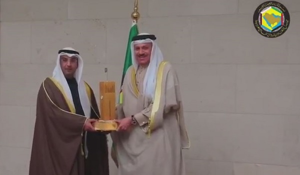 نايف الحجرف يبدأ مهامه رسميا غداً على رأس الأمانة العامة  لـ #مجلس_التعاون_الخليجي