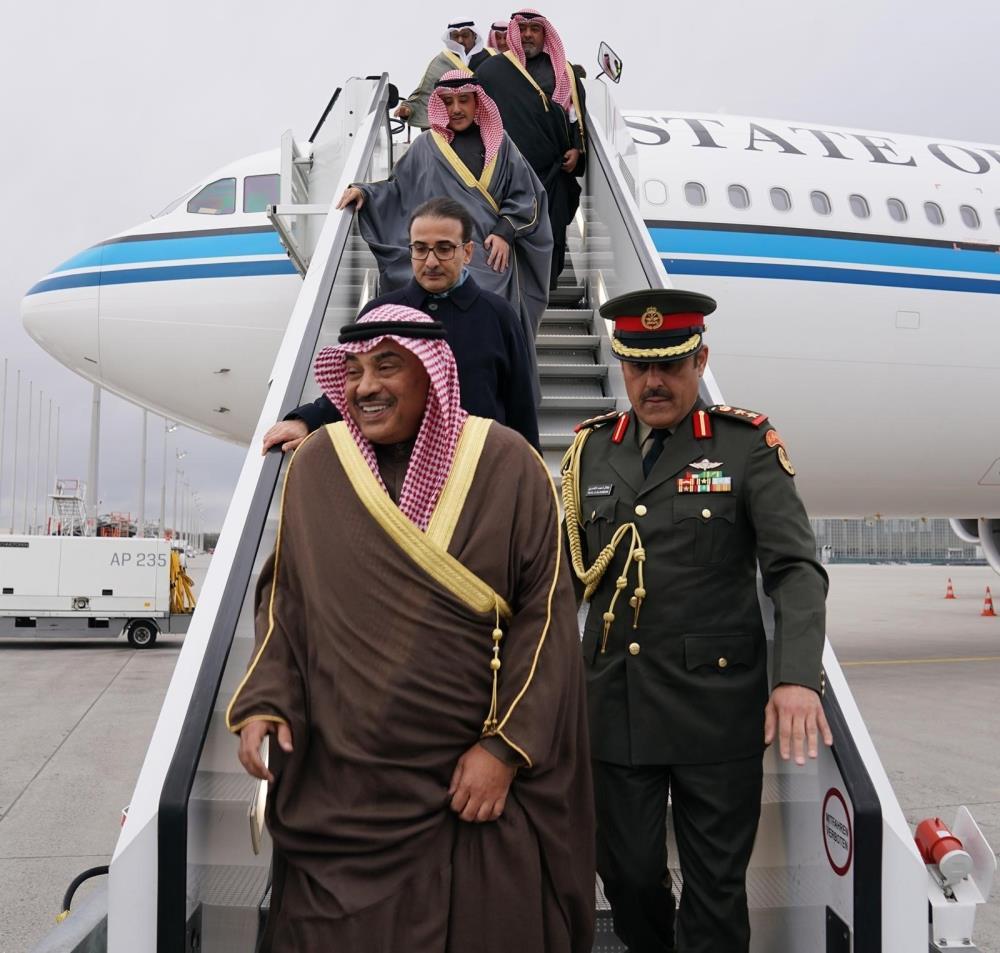 الخالد يعود إلى البلاد بعد مشاركته في مؤتمر ميونخ للأمن