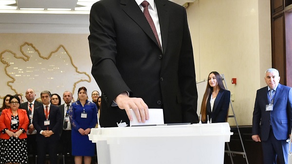 انتخابات تشريعية تدينها المعارضة في أذربيجان