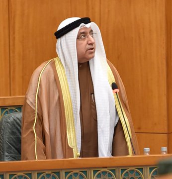 الوزيران الجديدان في الحكومة براك الشيتان ومحمد بوشهري يؤديان اليمين الدستورية أمام مجلس الأمة