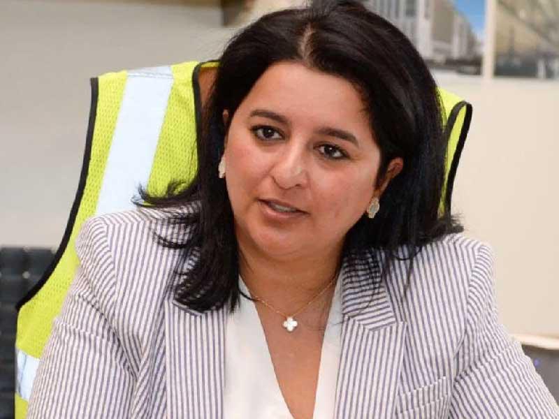 وزيرة الأشغال د.رنا الفارس تسحب عقدي صيانة طرق من شركة متعثرة