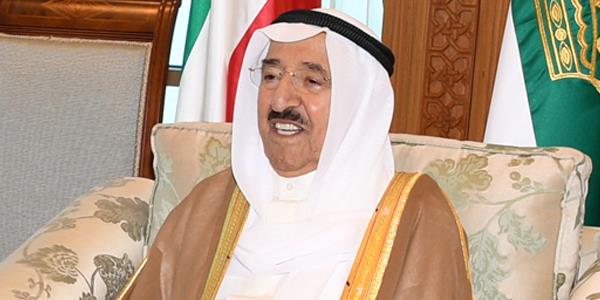 سمو الأمير يتسلم رسالة خطية من الرئيس المصري