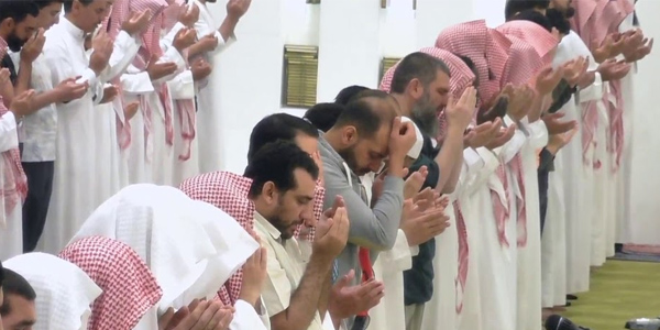 #الأوقاف تعمّم بالقنوت في الصلاة وعدم الإطالة #كرونا_في_الكويت
