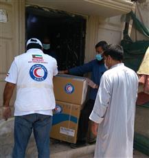 الهلال الأحمر توزع أجهزة كهربائية على 66 أسرة محتاجة في الكويت