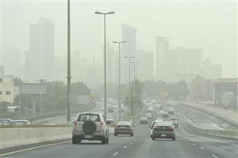 الأرصاد تحذر: انخفاض الرؤیة الأفقیة خلال الساعات القادمة إلى أقل من 1000 م بسبب الضباب