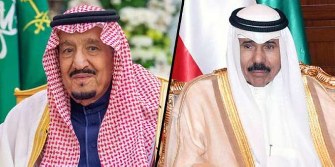 سمو الأمير الشيخ نواف الاحمد يتلقى اتصالا هاتفيا من خادم الحرمين