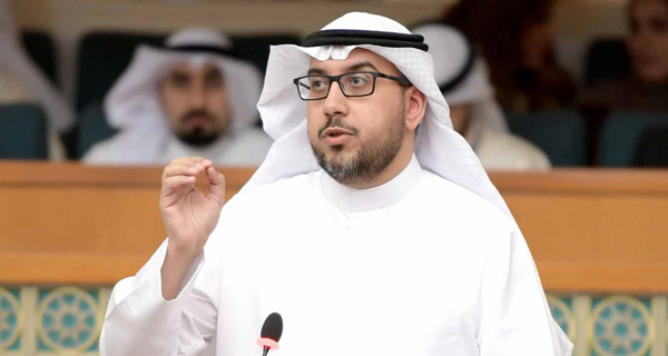 الشاهين: إعفاء أحد الوالدين من العمل للتواجد مع الأبناء أثناء «التعليم عن بعد»