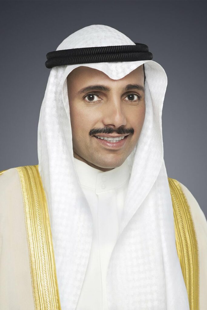 عاجل | الرئيس الغانم: فض دور الانعقاد سيكون يوم الخميس..وفي حال تم تعيين ولي العهد فسيتم عقد جلستين الأولى لأداء القسم الدستورية لسمو ولي العهد وتليها الجلسة الختامية