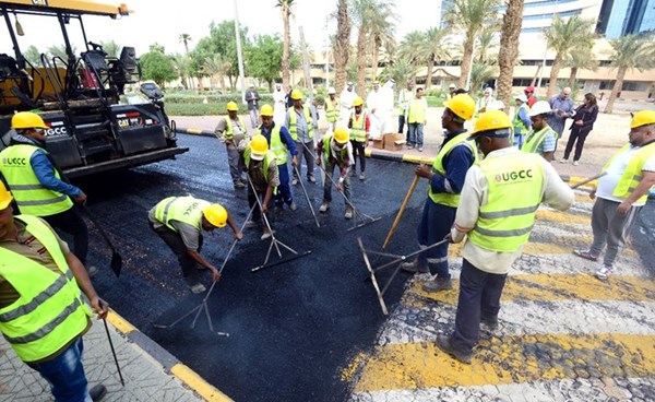 «الأبحاث» و«الدفاع» يعدان لرصف الطريق التجريبي الثاني بـ «الأسفلت المطاطي»
