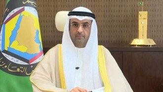 الملك سلمان يكلف أمين عام مجلس التعاون بنقل دعوات لقادة المجلس لحضور القمة المقبلة