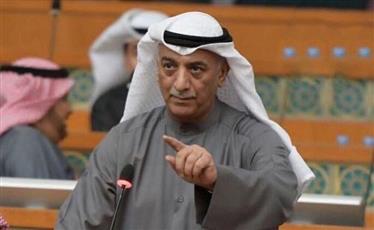 المويزري يسأل عن مكافأة الصفوف الأمامية