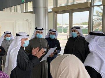 وزير الصحة يتفقّد المواقع المجهزة في أرض المعارض لعملية التطعيم ضد كورونا