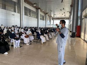 الكوادر الطبية بمركز التطعيم تواصل استعداداتها لبدء أولى أعمالها الفعلية غدًا الأحد