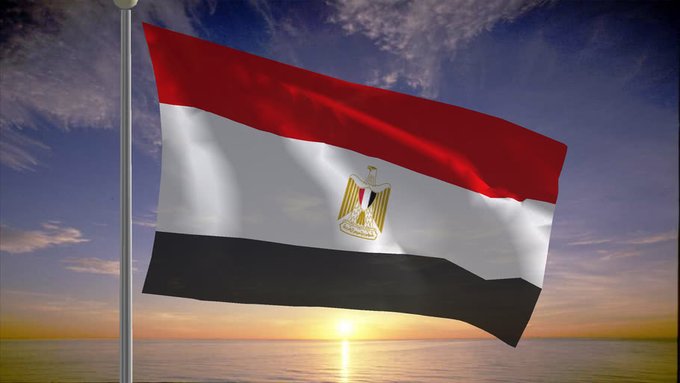 حل مشكلة إقامة 420 مصرياً عالقاً بالإمارات بانتظار توجههم للكويت