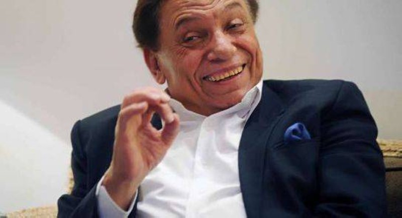 لماذا تغيب #عادل_إمام عن جنازتي وحيد حامد وهادي الجيار؟