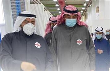 رئيس الوزراء يدشن القاعة رقم 6 بمركز الكويت للتطعيم