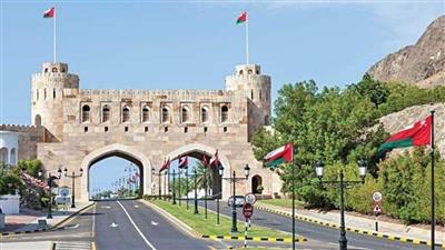عُمان تمدد إغلاق حدودها البرية أسبوعا آخر