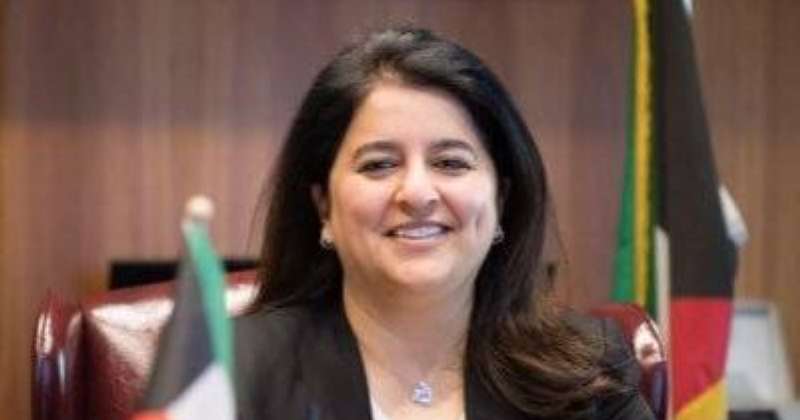 الفارس وقعت عقود صيانة وتطوير الطرق الداخلية في المحافظات الست