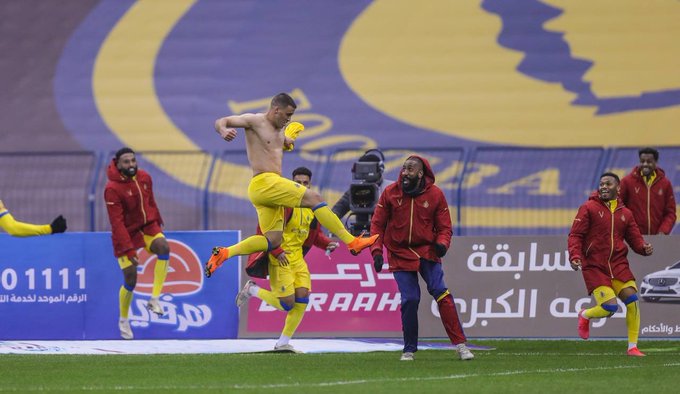 #النصر يهزم #الهلال بثلاثية ويتوج بطلاً لـ #كأس_السوبر_السعودي