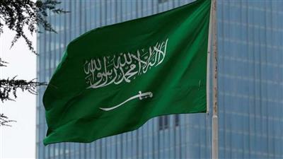 السعودية تعلق السماح بدخول غير المواطنين من 20 دولة