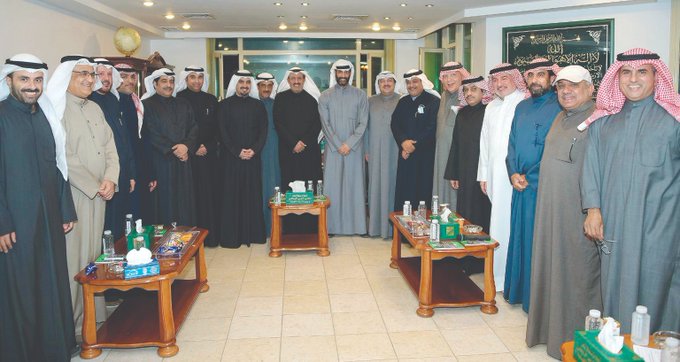 الأندية ترفض الإيقاف وتطالب باستمرار النشاط