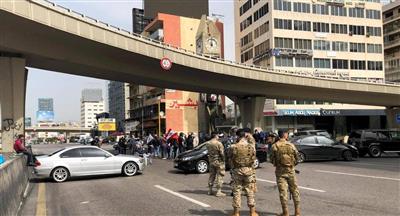 الجيش اللبناني يفتح الطرق المغلقة