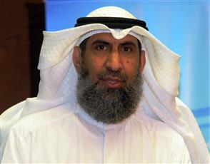 وزير الكهرباء يجري حركة تدوير في الوزارة