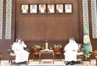 الحجرف يؤكد موقف مجلس التعاون الثابت لإنهاء الأزمة اليمنية وفق المرجعيات الثلاث