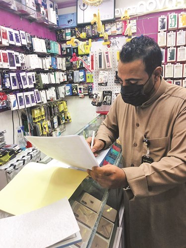 تحرير 5 مخالفات وتوجيه 7 إنذارات في خيطان لعدم الالتزام بالضوابط والتعليمات