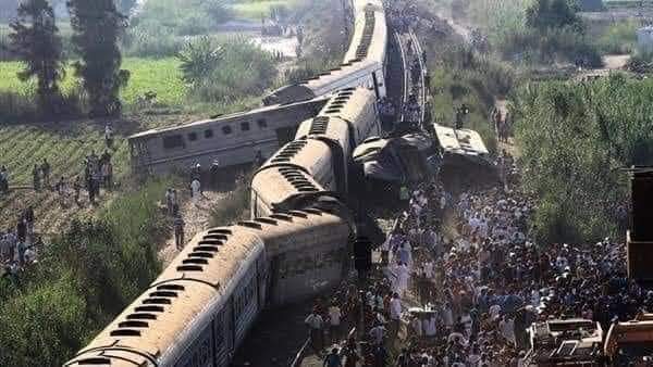 مصر تعدل حصيلة حادث قطاري سوهاج