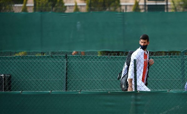 ديوكوفيتش يأمل ألا يصبح التطعيم إجباريا
