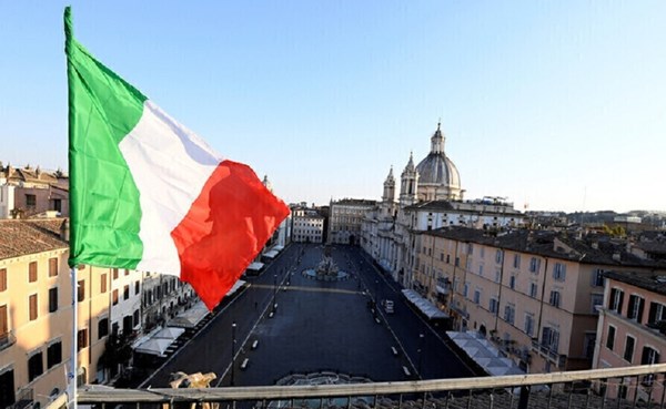 دراجي يتوقع نمو الاقتصاد الإيطالي بنسبة 3.6 %