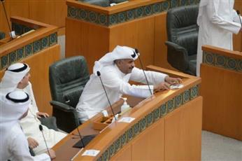 مساعد العارضي: جلوس رئيس الوزراء في الصف الأول في بيت الشعب مرهون باحترامه للدستور