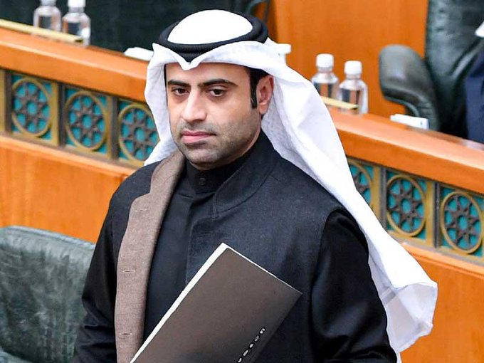 حمد روح الدين: من يتجرأ على الأمة ودستورها ومكتسباتها يواجه الإعفاء والعزل #عزل_مرزوق_الغانم