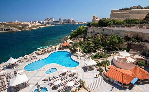 مالطا تعرض خصومات على السياح لقضاء العطلة بفنادقها