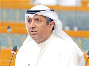 بدر الملا: حسابات وهمية ترتبط بملف تزوير الجناسي