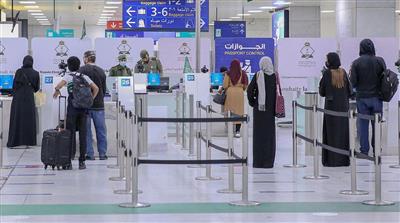 السعودية تمنع مواطنيها من السفر إلى 13 دولة دون إذن مسبق