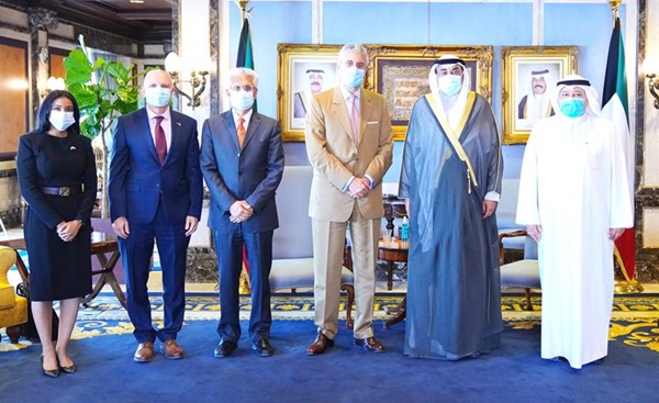 رئيس الوزراء استقبل نائب رئيس البنك الدولي