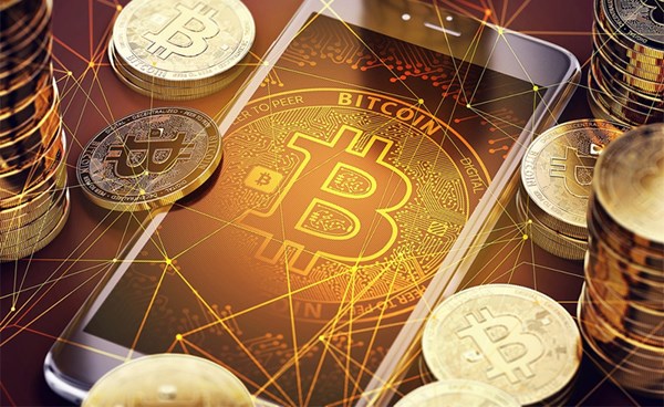 بعد تحقيقها أداءً قوياً.. هل تعود «بيتكوين» لاختراق مستويات قياسية جديدة؟