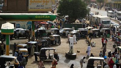 وزير الطاقة السوداني يعلن رفع أسعار الوقود