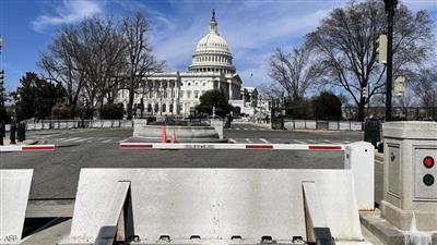 بعد 6 أشهر.. بدء إزالة الحواجز الأمنية من أمام الكابيتول