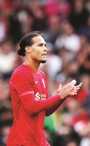 البريمييرليغ: «السيتي» يلتقي نوريتش للنهوض من الكبوة.. وصدام بين إيفرتون وليدز وبيرنلي في جحيم «انفيلد»